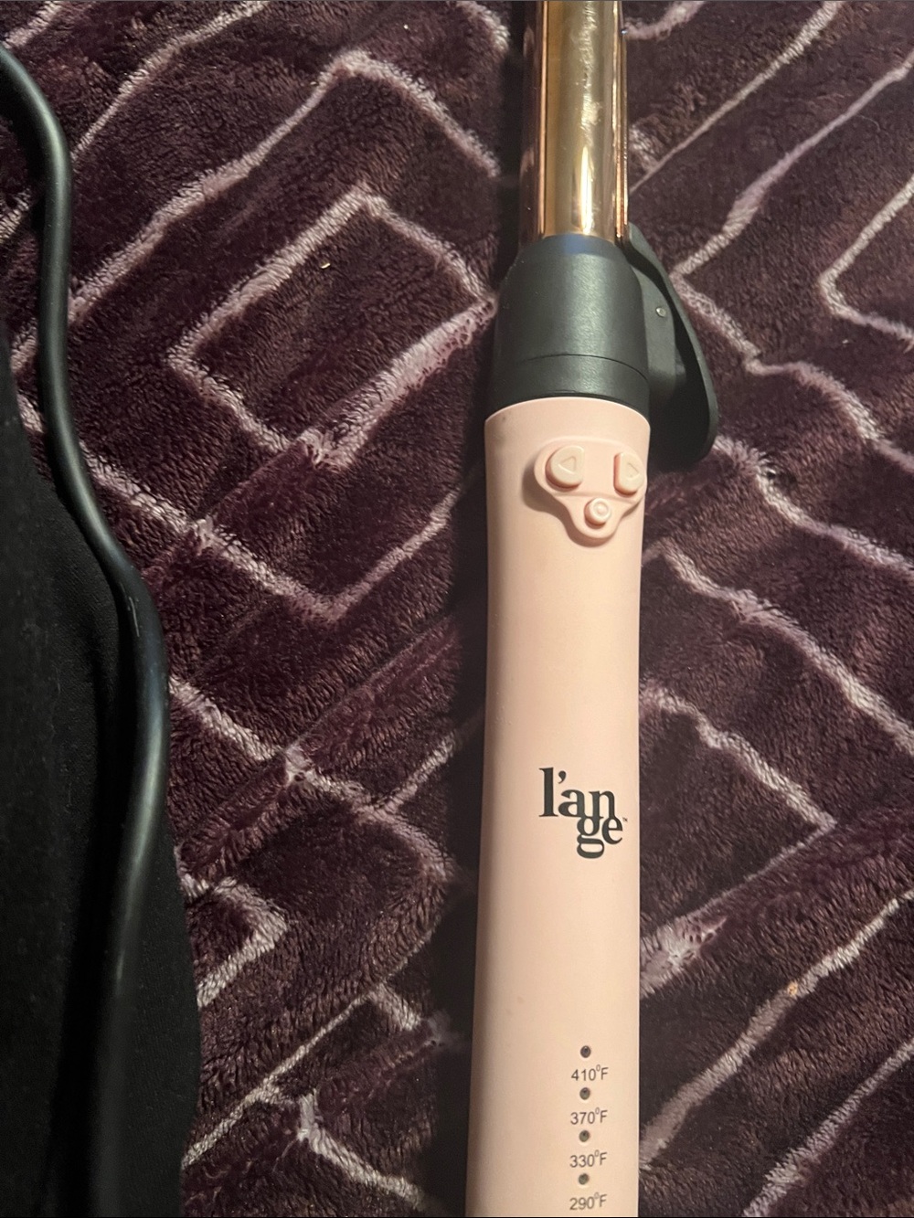 Lange pink curling wand with rose-gold barrel